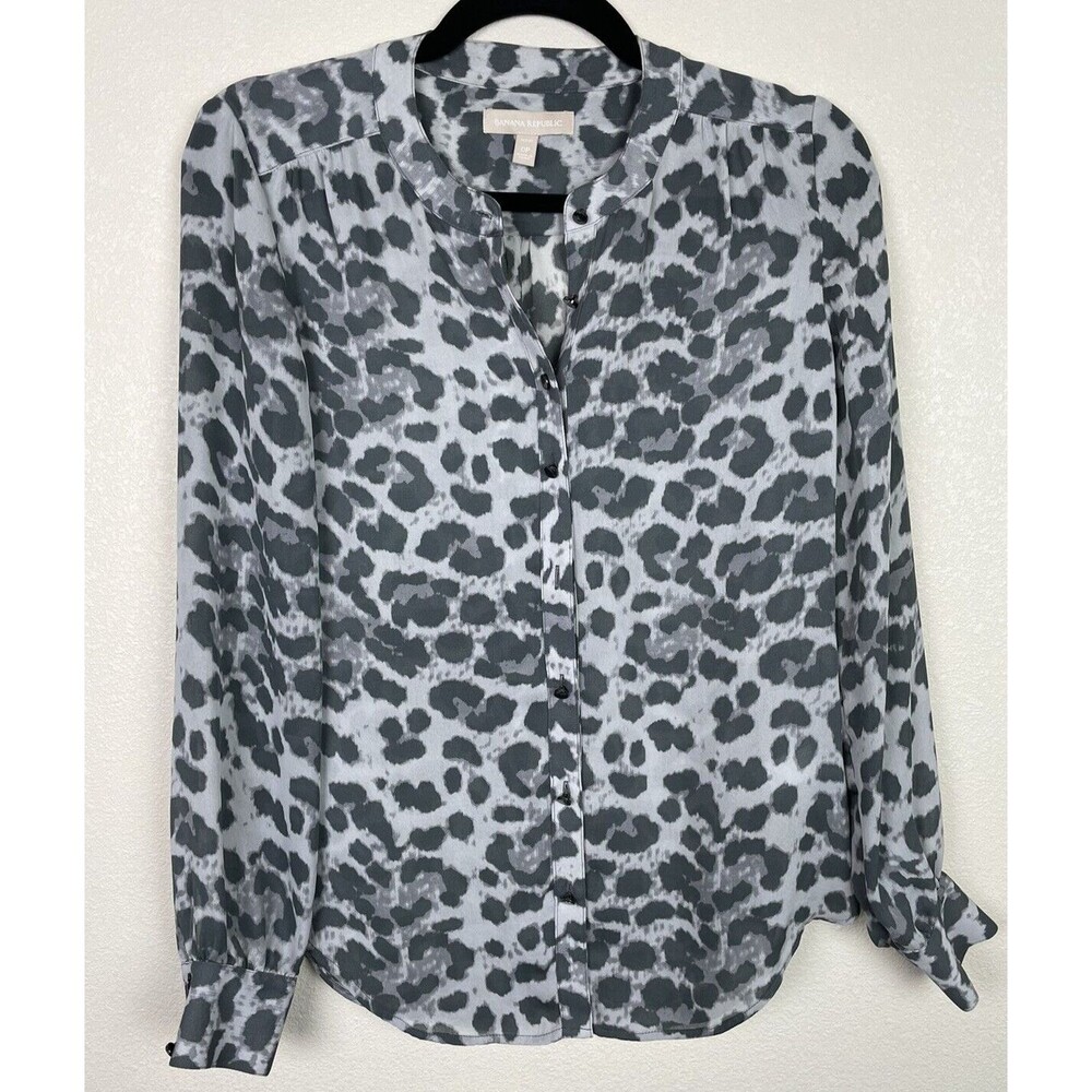 Banana Republic Leopard Print Button Down Top Size OP Gray Long Sleeve Polyester